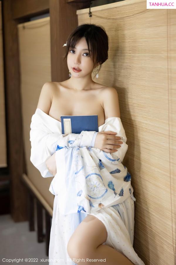 綺裡嘉 绮里嘉 [XiuRen]高清写真图 2022.09.09 No.5569 绮里嘉ula第32张图片